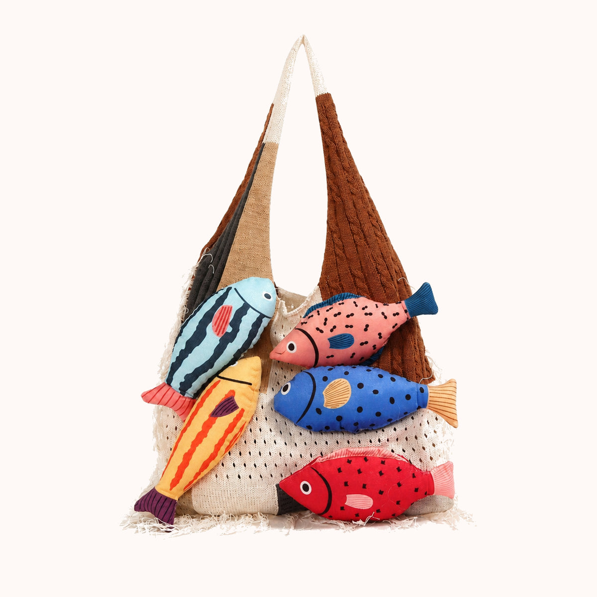 ARIPPULA FEF9F6 | shoal-knit-tote | close quality | 099__shoal-knit-tote__khaki-brown__front.webp