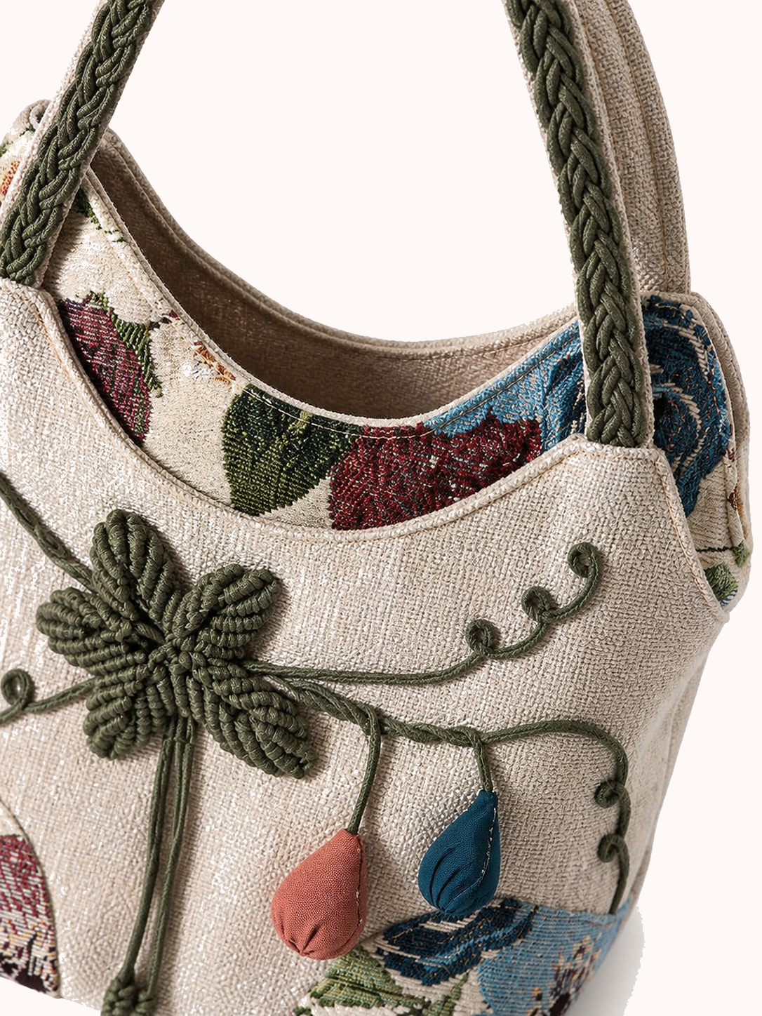Closure detail