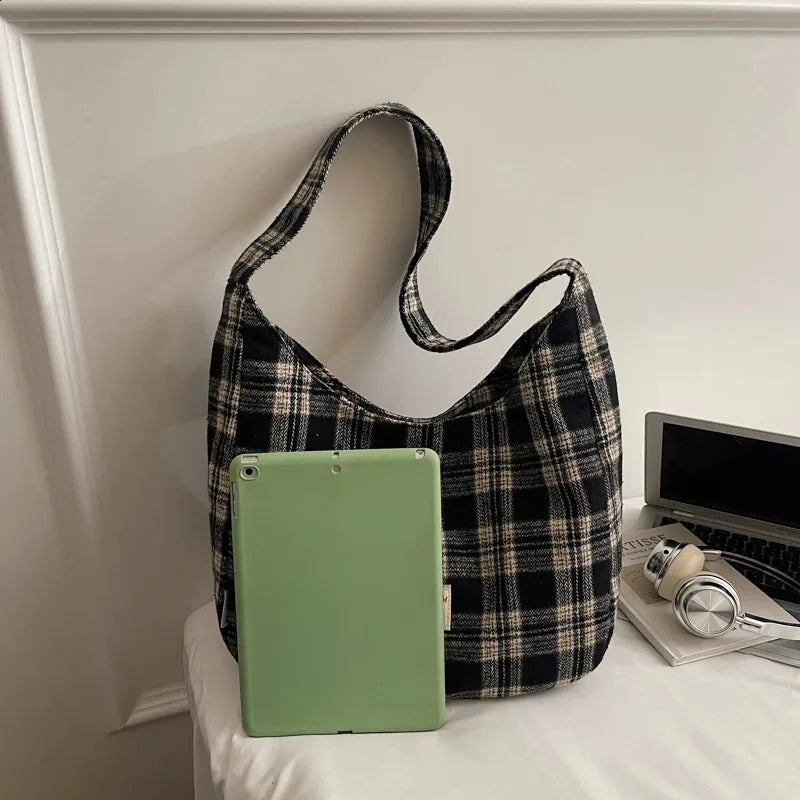 Thistle Canvas Shoulder Bag