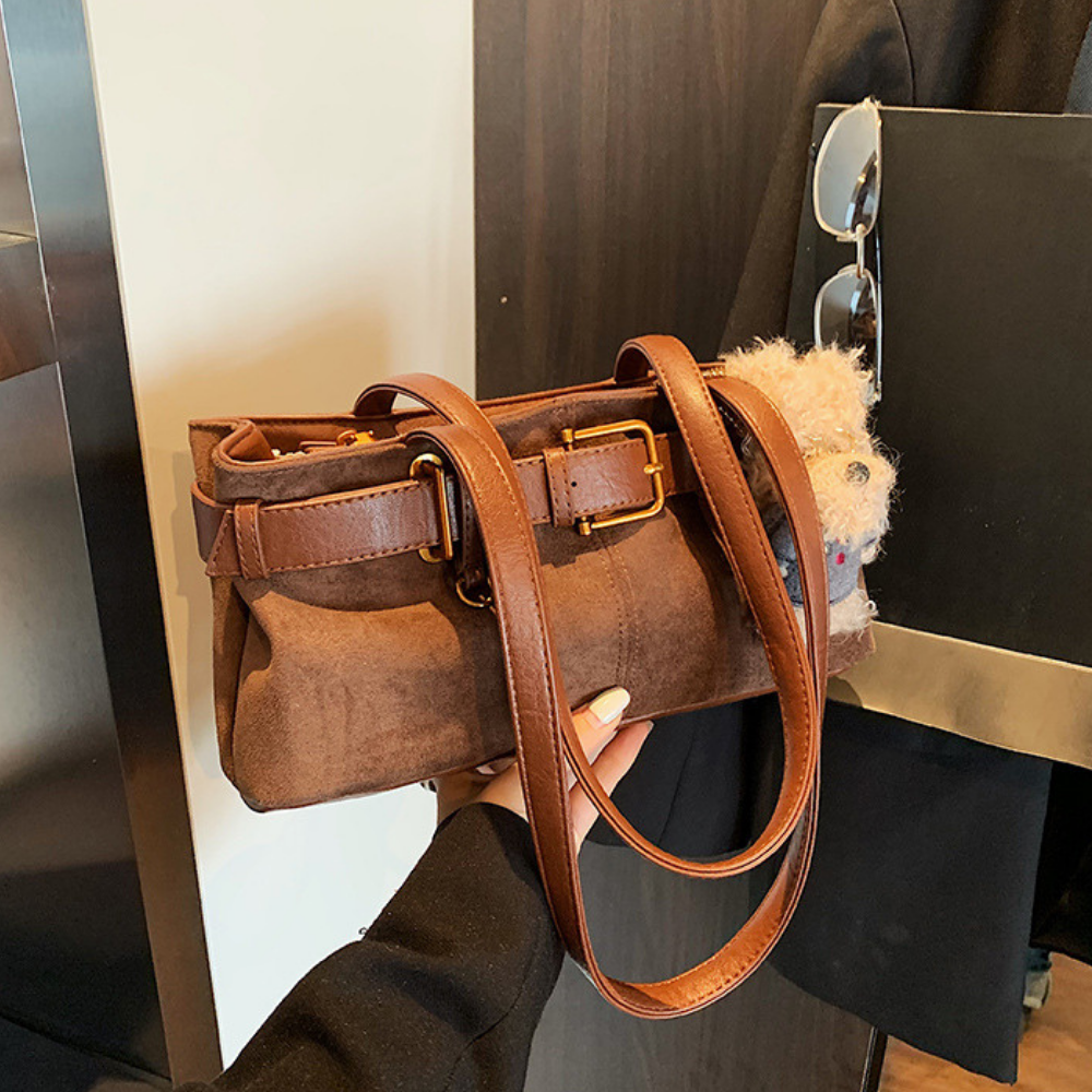 Lunéa Cat Charm Shoulder Bag