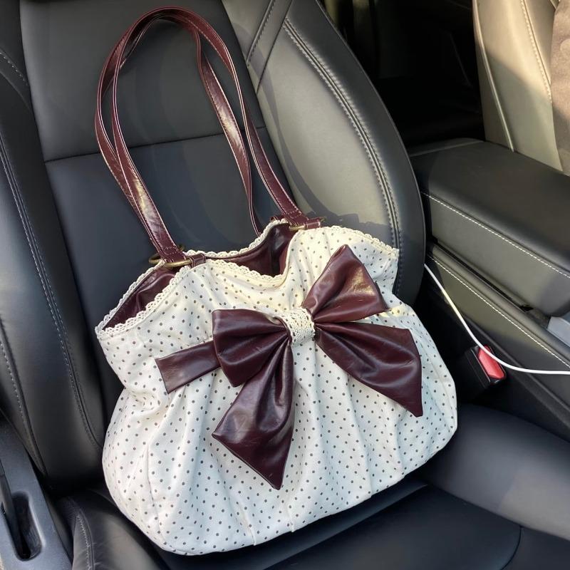 Shopper mit Ganache-Pünktchen