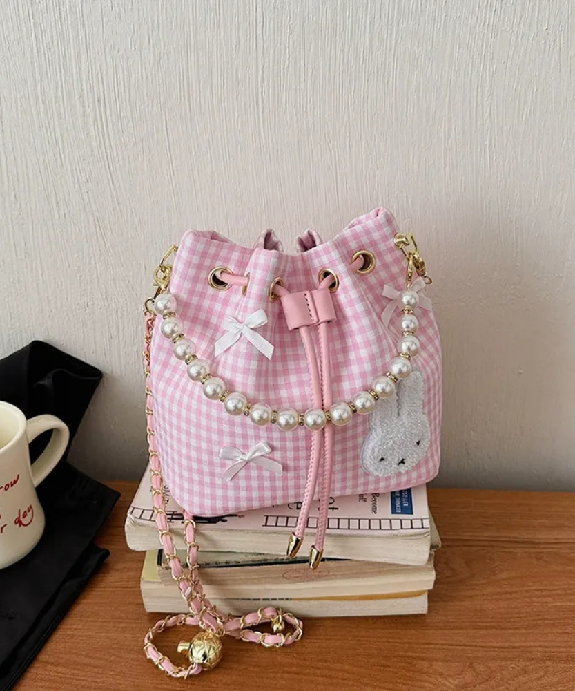 Quenra Bucket Bag