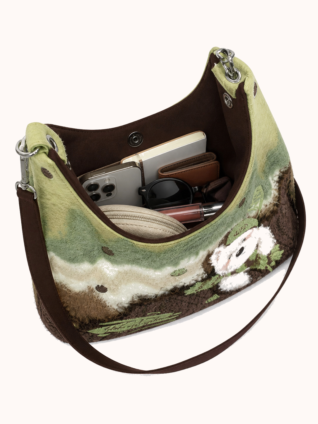 Open bag with everyday accessories