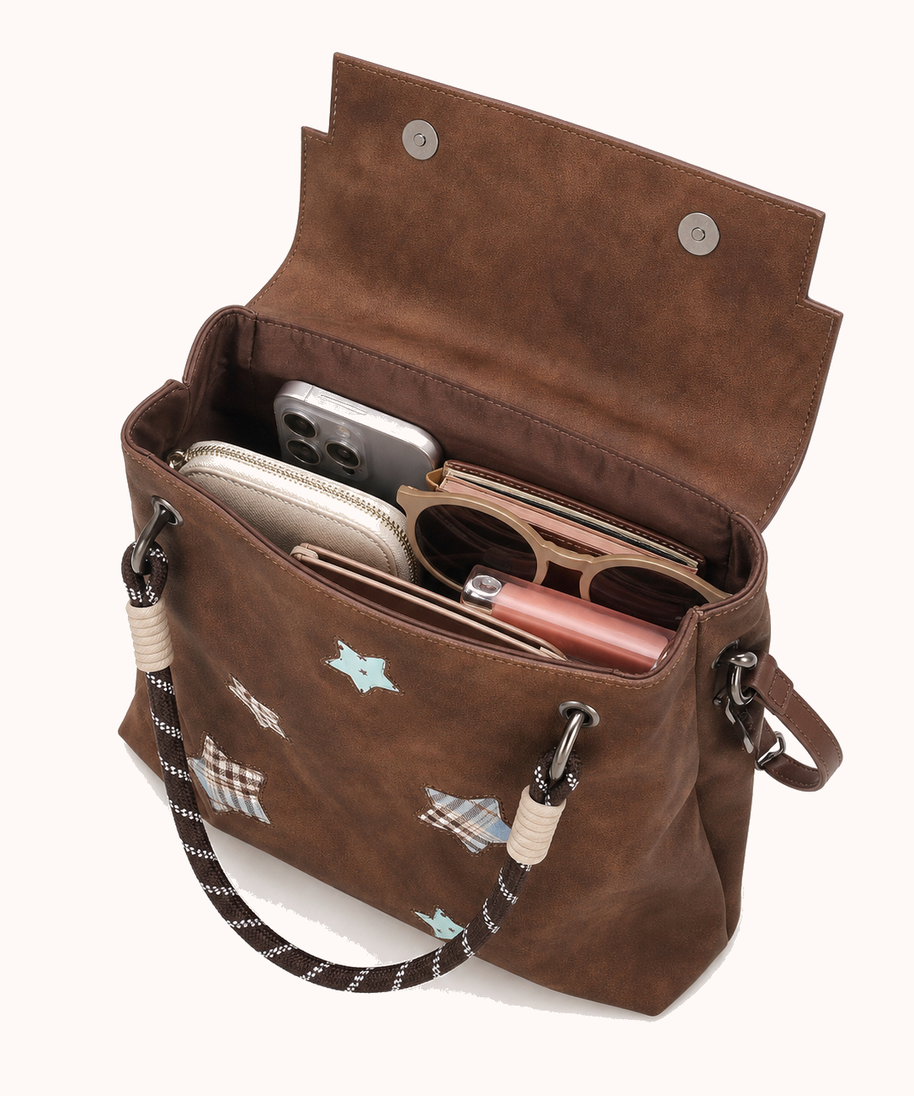 Open bag with everyday accessories