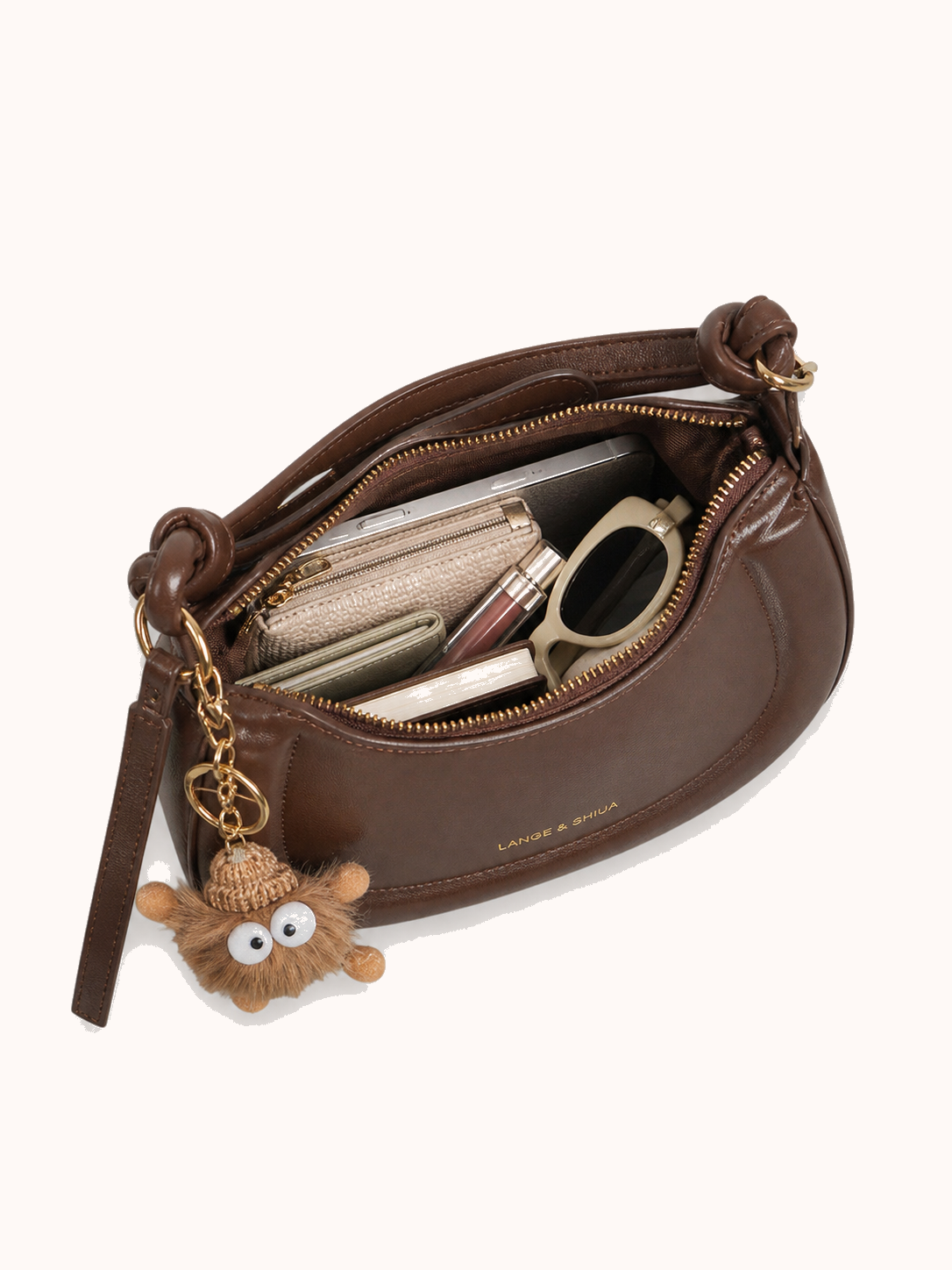 Open bag with everyday accessories