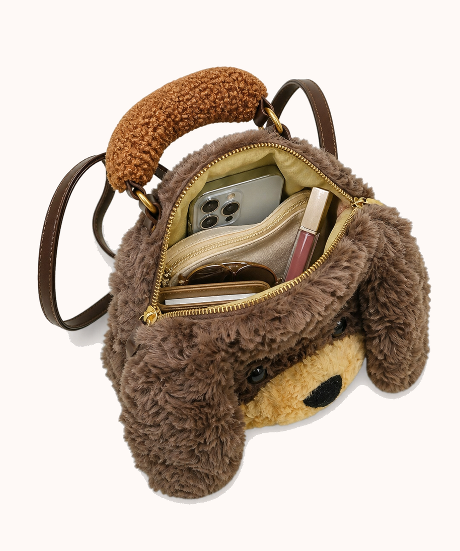 Open bag with everyday accessories