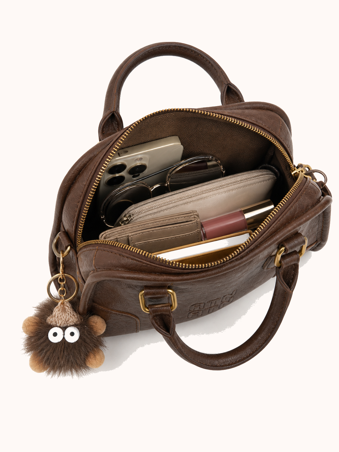 Open bag with everyday accessories