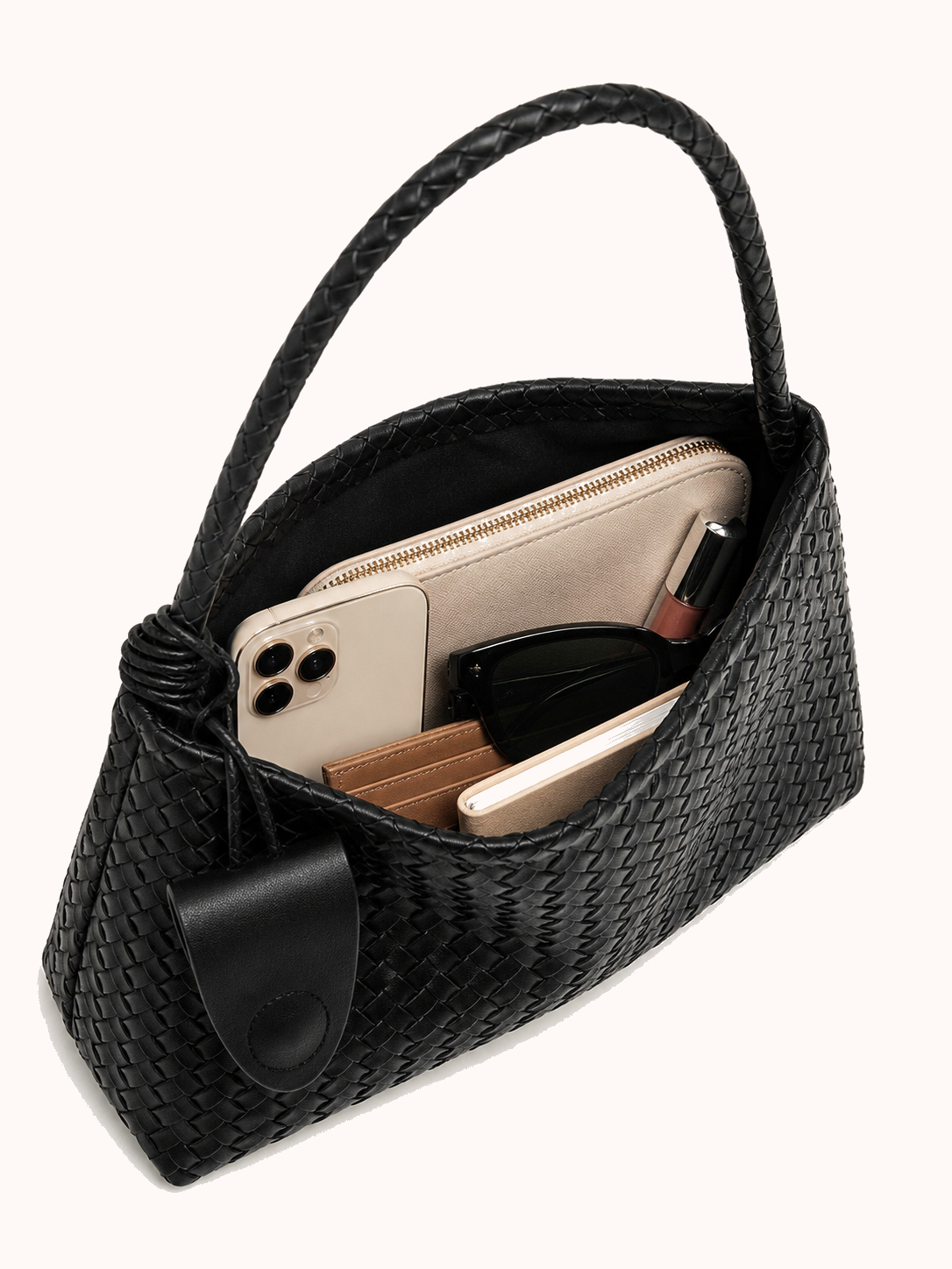 Open bag with everyday accessories