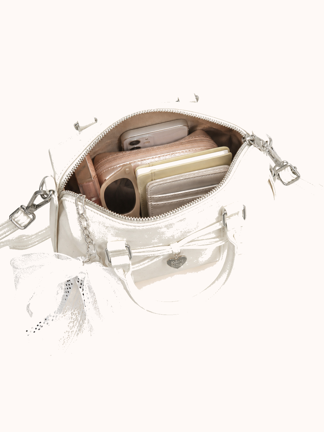 Open bag with everyday accessories