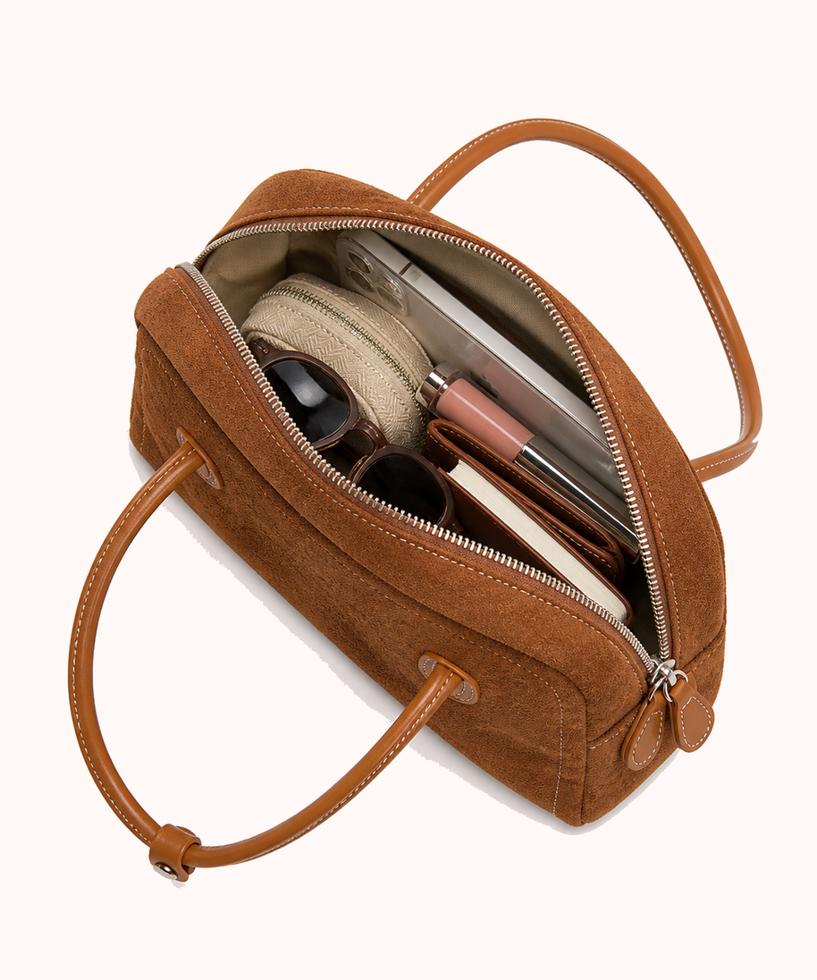Open bag with everyday accessories