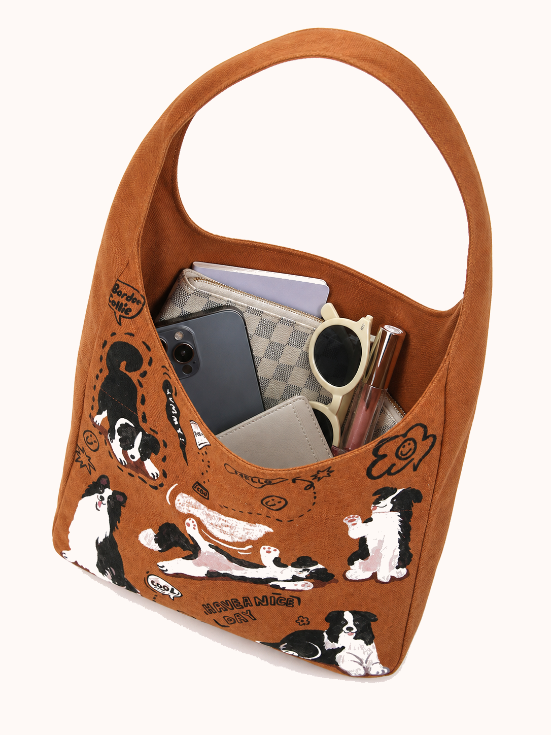 Open bag with everyday accessories