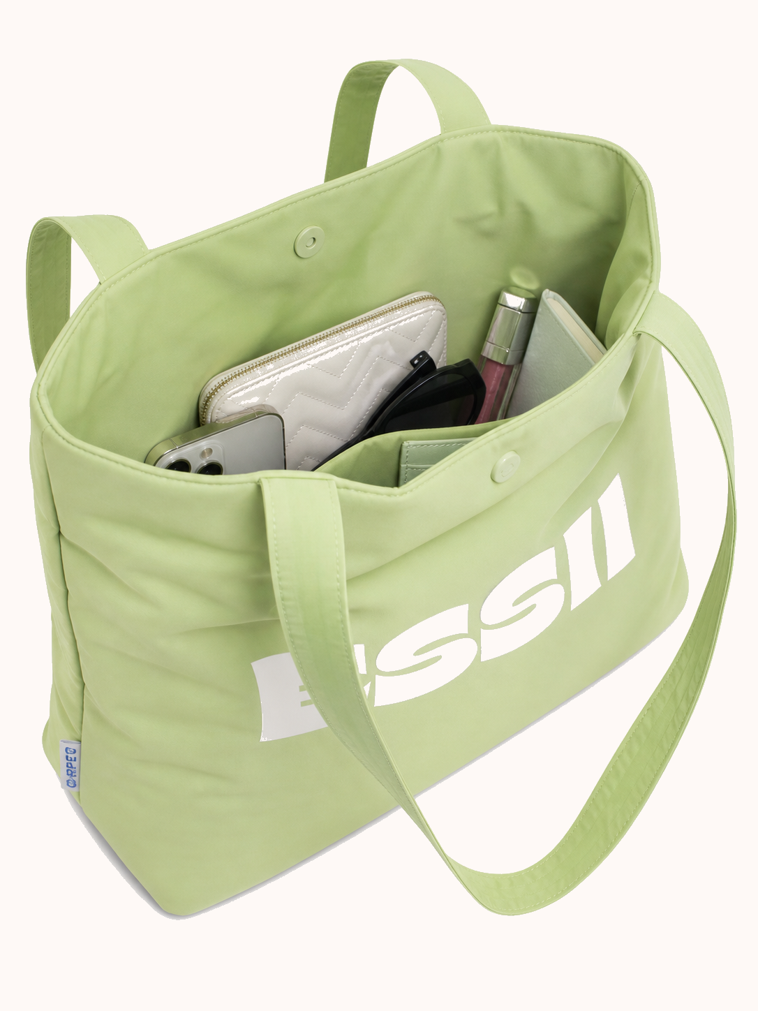 Open bag with everyday accessories