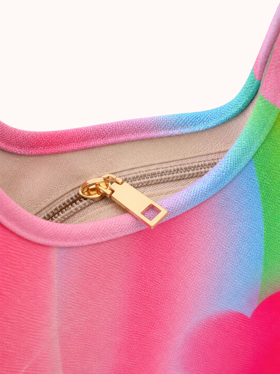 Closure detail