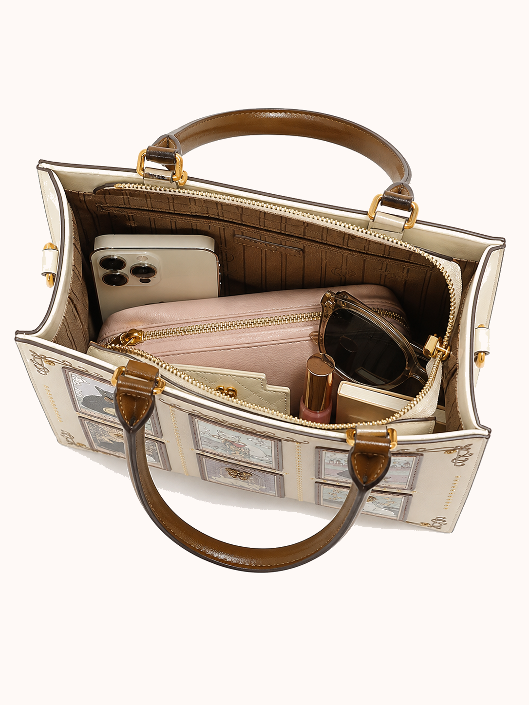 Open bag with everyday accessories