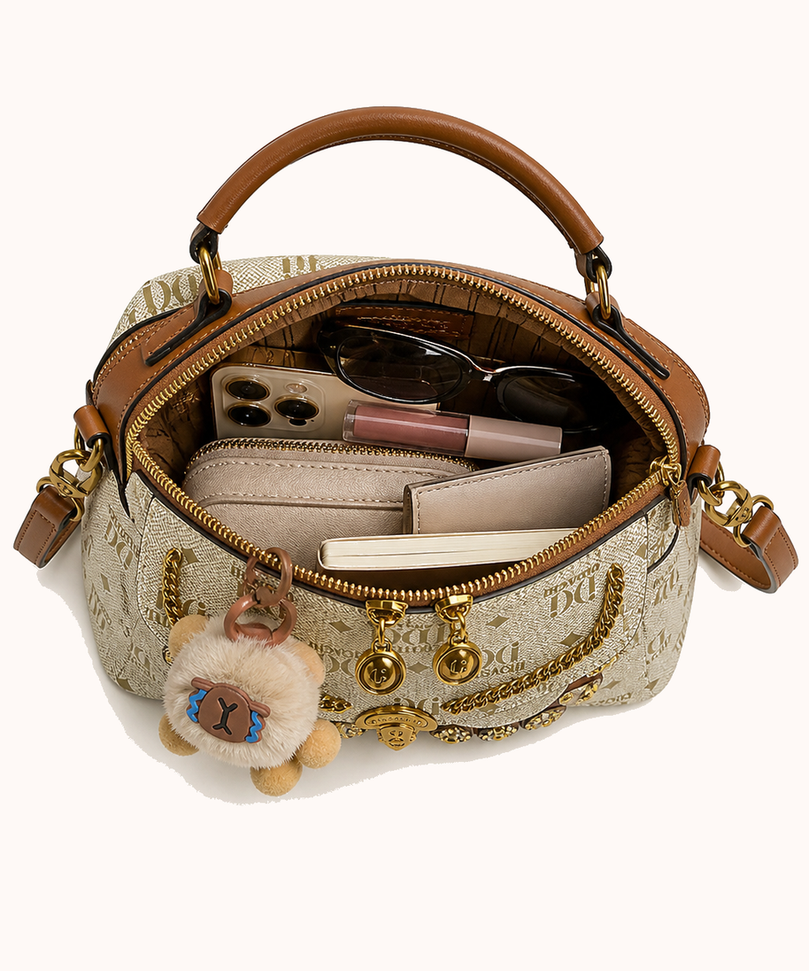 Open bag with everyday accessories