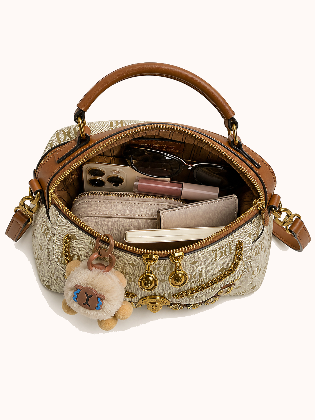 Open bag with everyday accessories