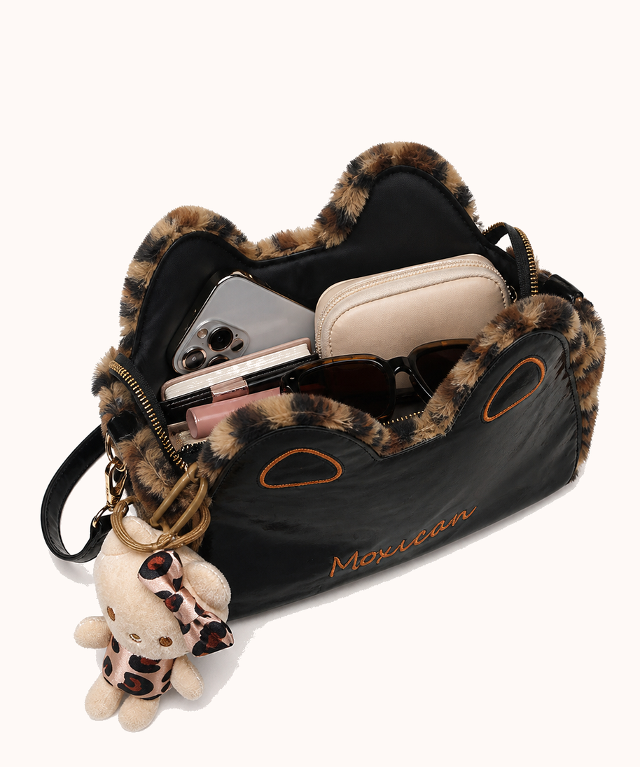 Open bag with everyday accessories