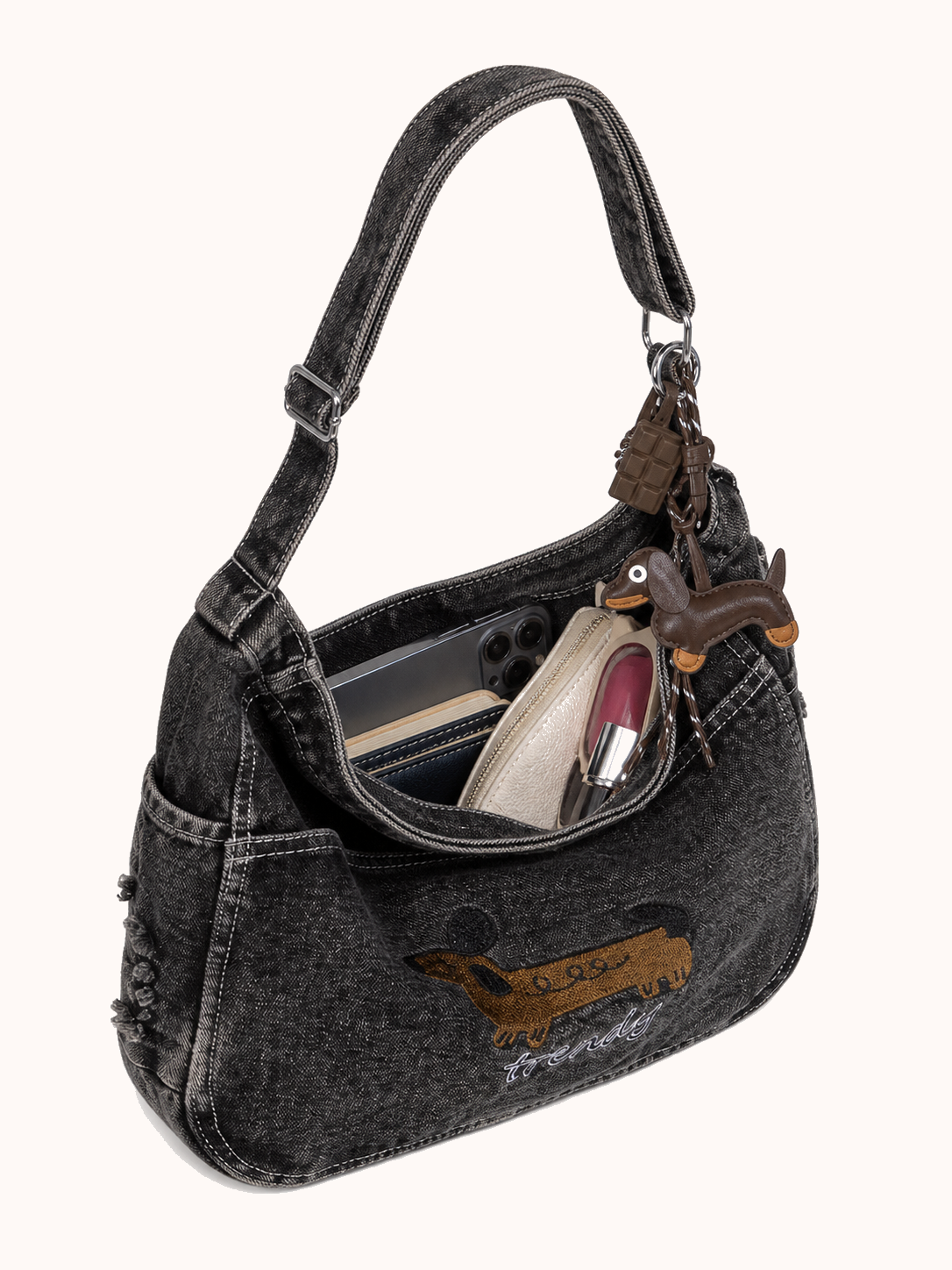 Open bag with everyday accessories