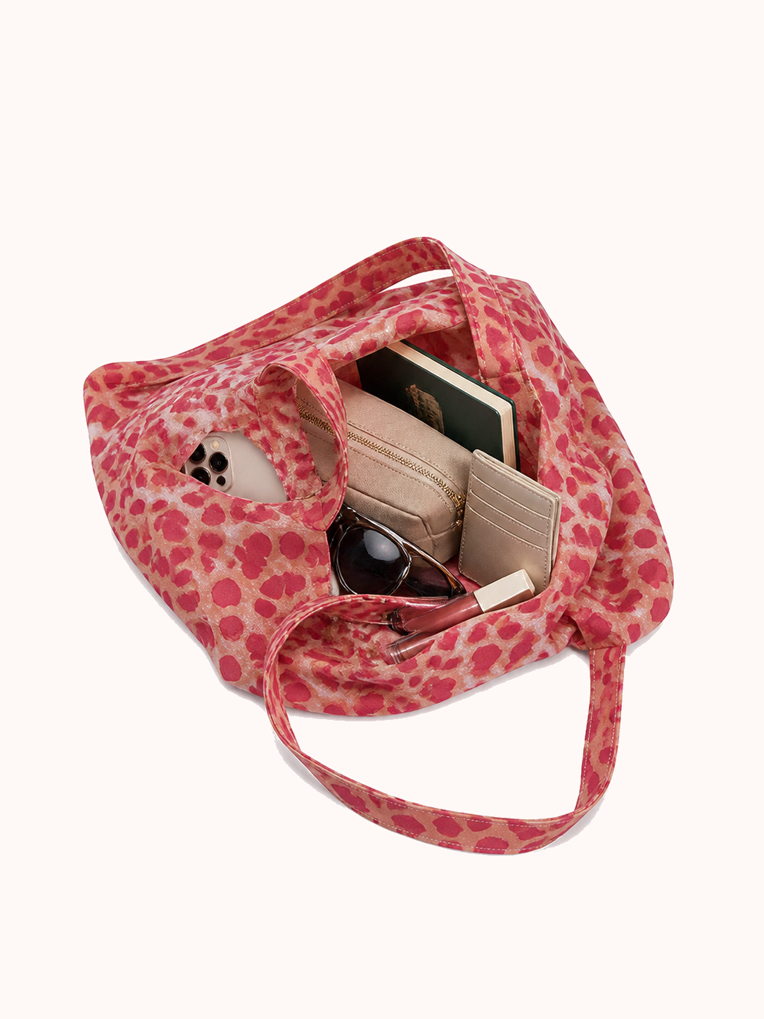 Open bag with everyday accessories