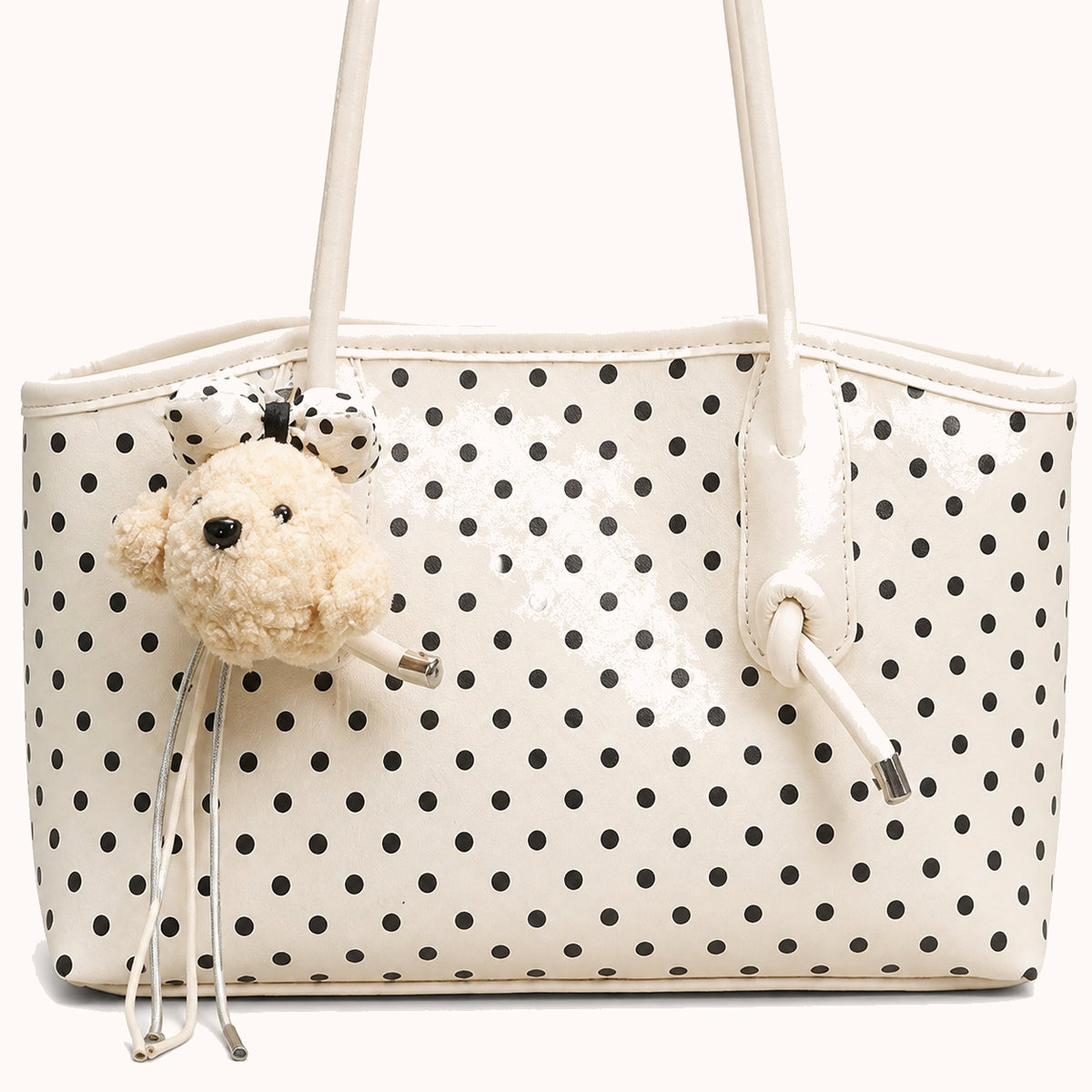 ARIPPULA FEF9F6 | dalmatian-polka-dot-tote | close quality | 116__dalmatian-polka-dot-tote__close-quality.webp