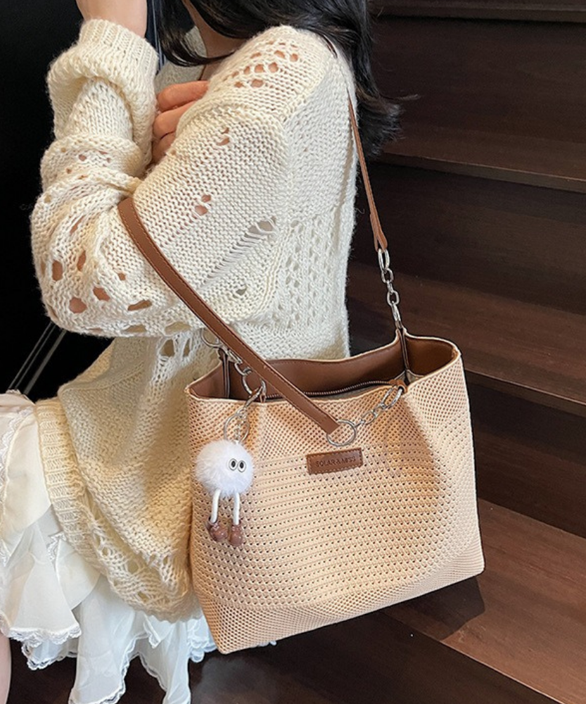 Vivelle Woven Tote Bag