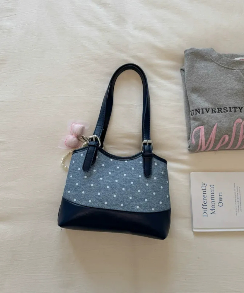 Noirette Bow Charm Shoulder Bag