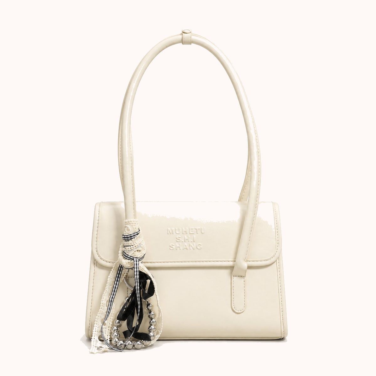 ARIPPULA FEF9F6 | noir-patent-handbag | close quality | 122__noir-patent-handbag__white__front.webp