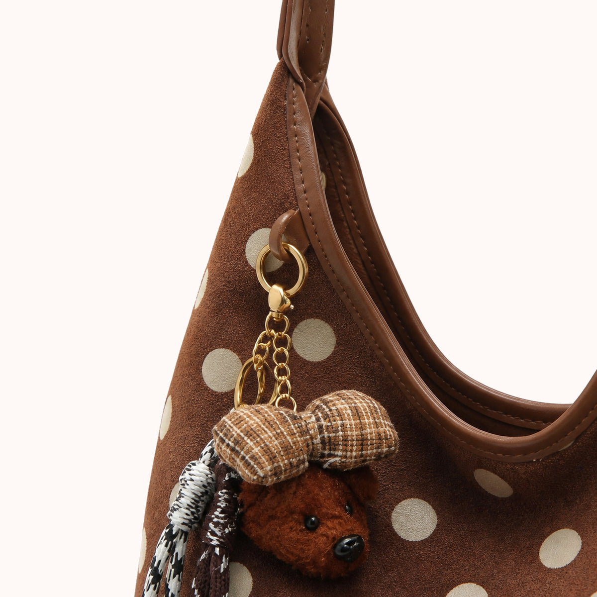 ARIPPULA FEF9F6 | speckle-polka-dot-shoulder-bag | hardware detail | 134__speckle-polka-dot-shoulder-bag__hardware-detail.webp