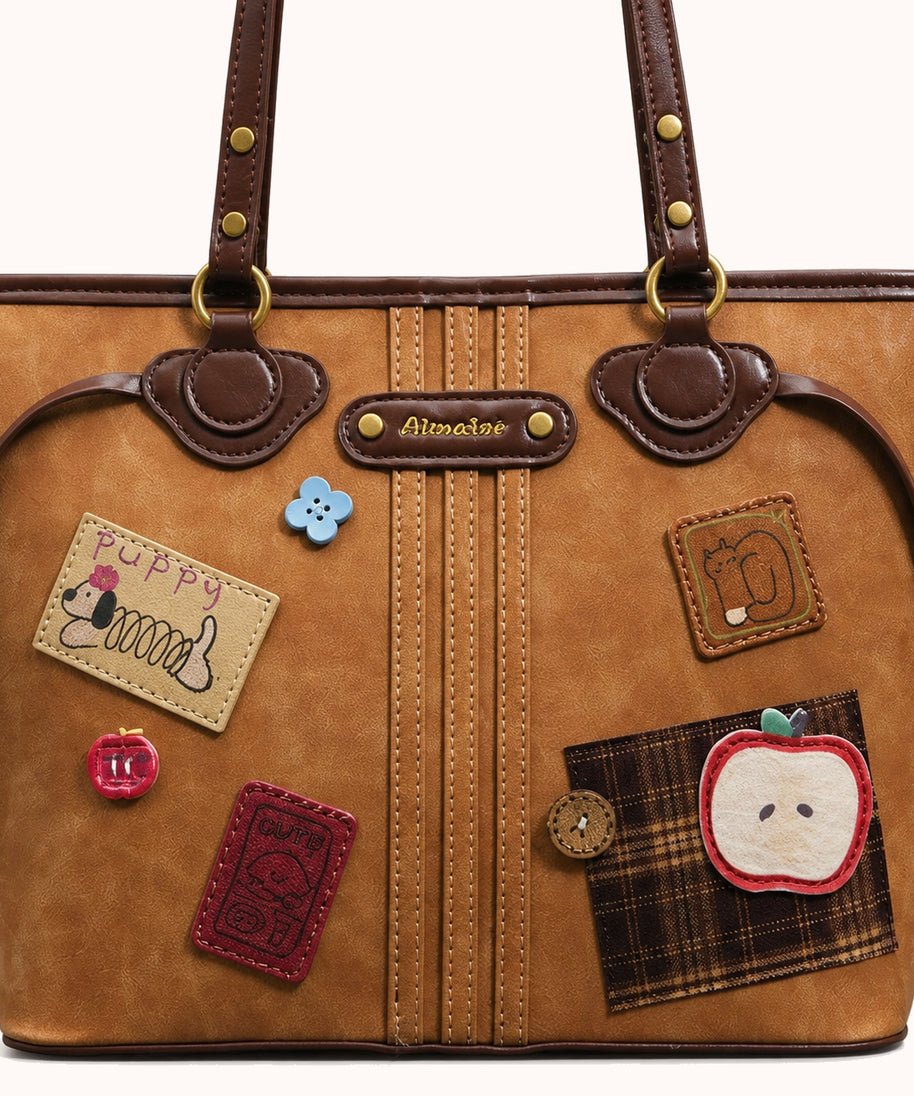 ARIPPULA FEF9F6 | voyager-printed-tote | close quality | 138__voyager-printed-tote__close-quality.webp