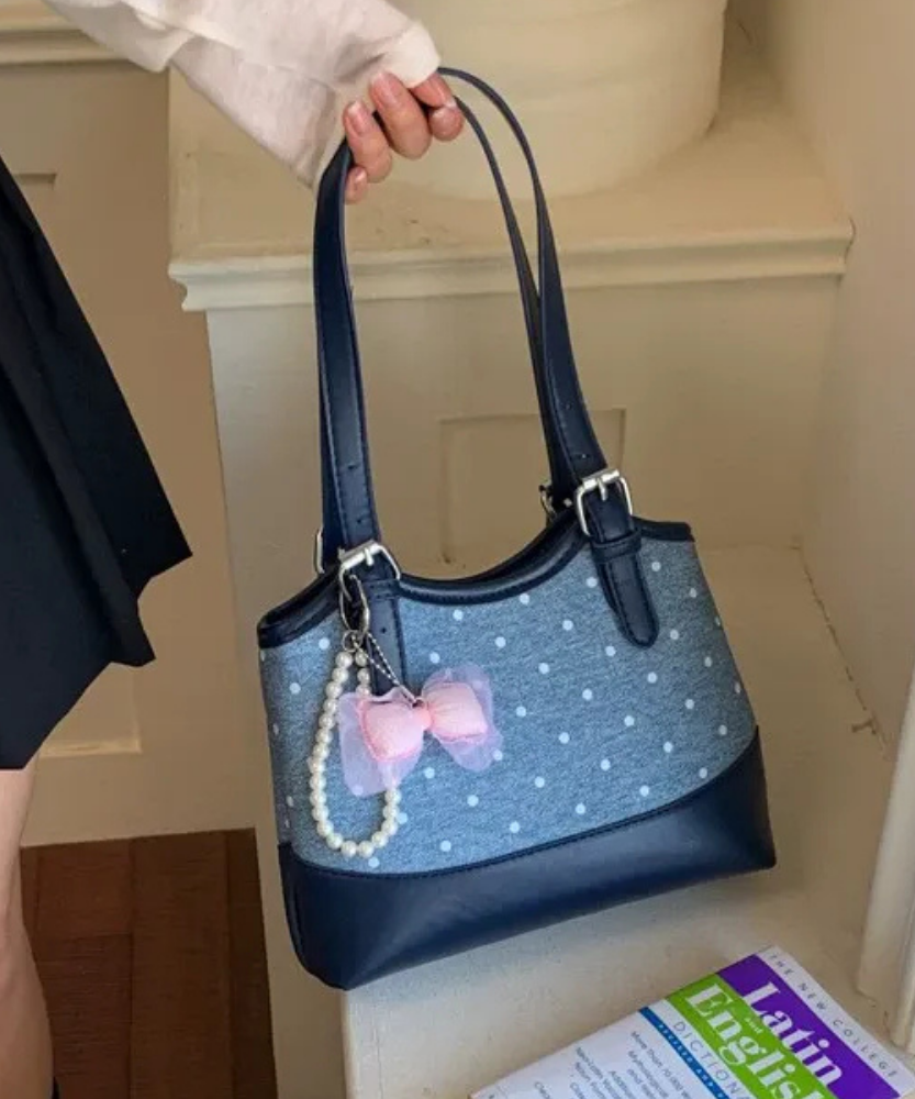 Noirette Bow Charm Shoulder Bag