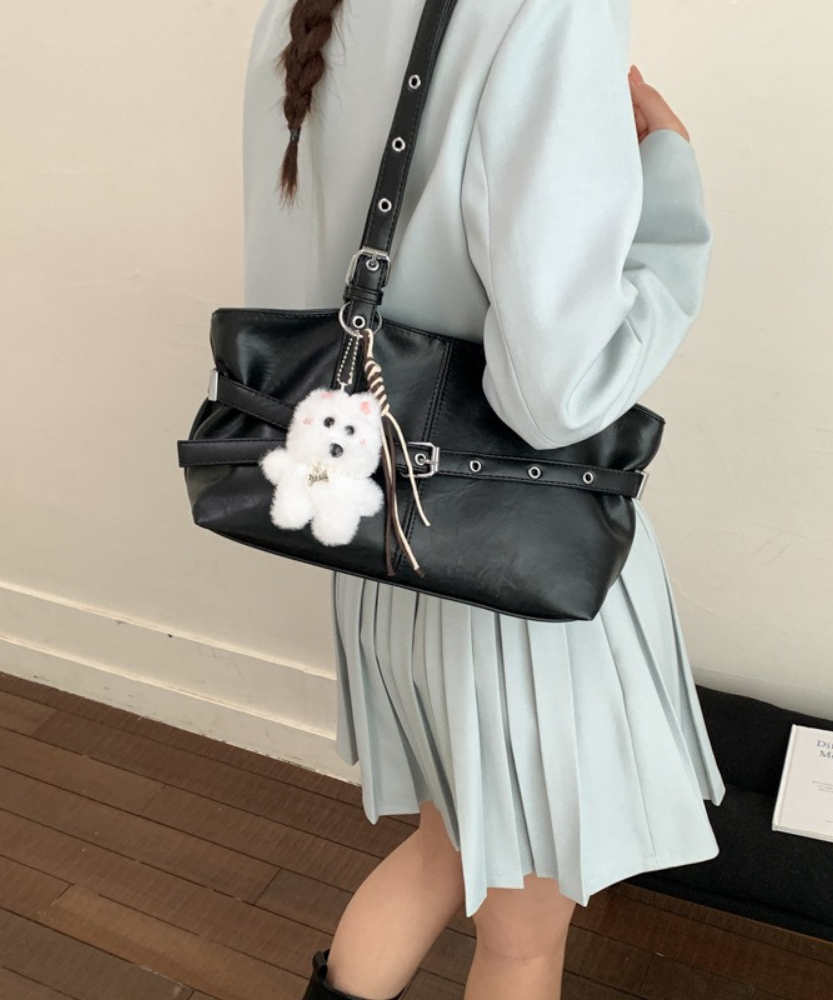 Lioré Shoulder Bag