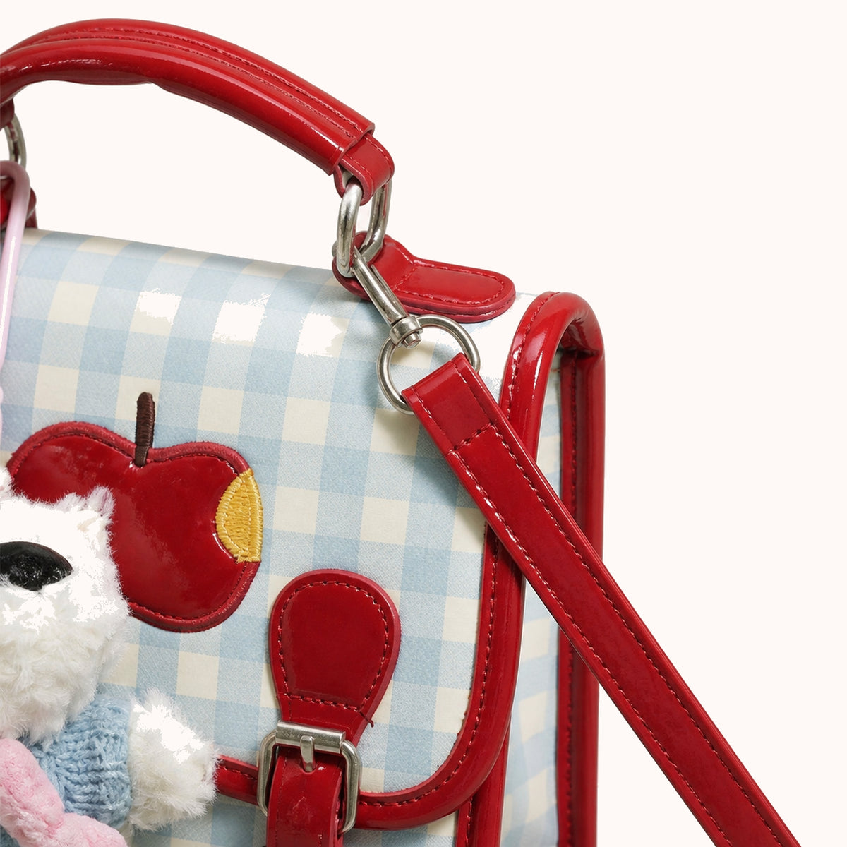 ARIPPULA FEF9F6 | vichy-gingham-backpack | hardware detail | 142__vichy-gingham-backpack__hardware-detail.webp