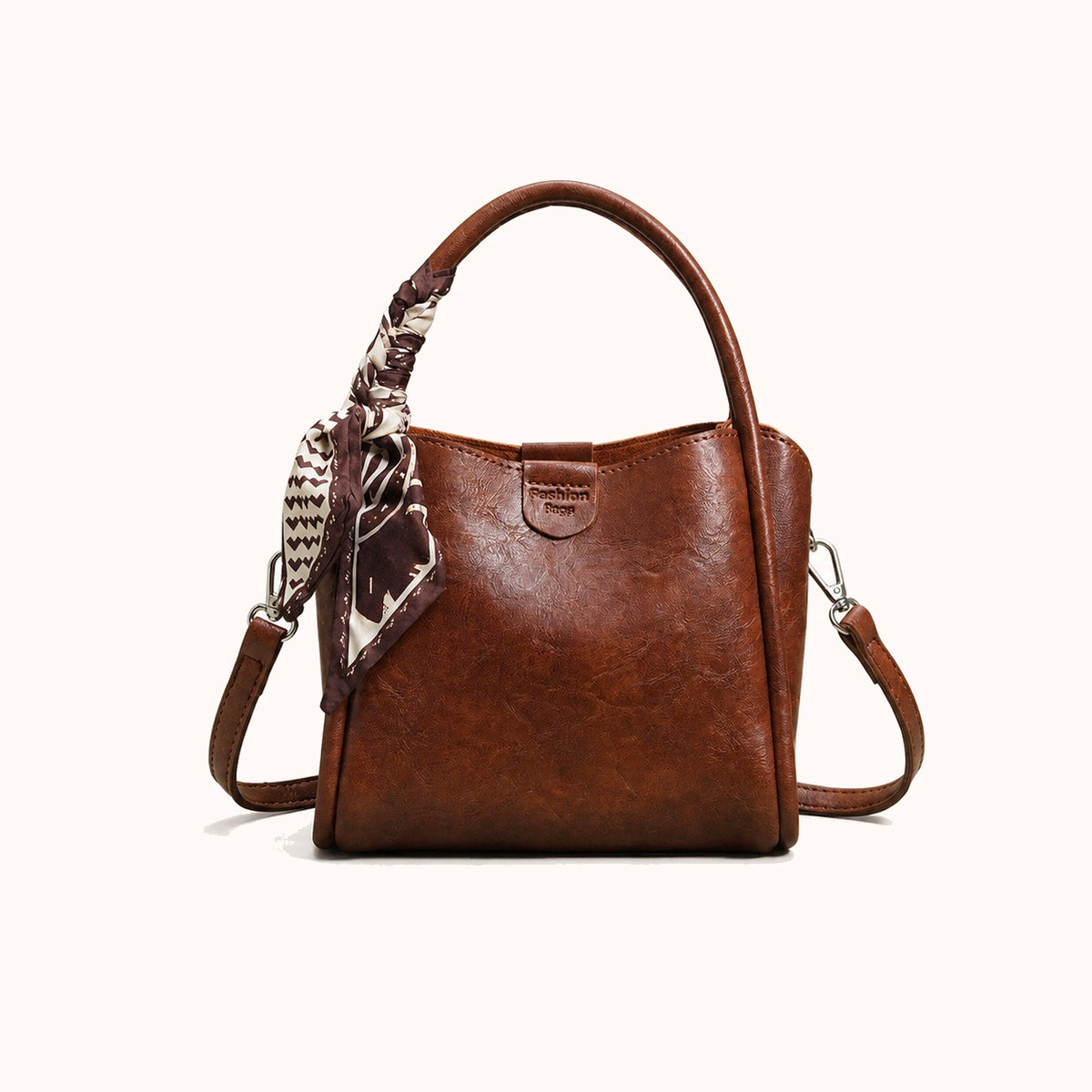 ARIPPULA FEF9F6 | cedar-smooth-tote | close quality | 154__cedar-smooth-tote__brown__front.webp