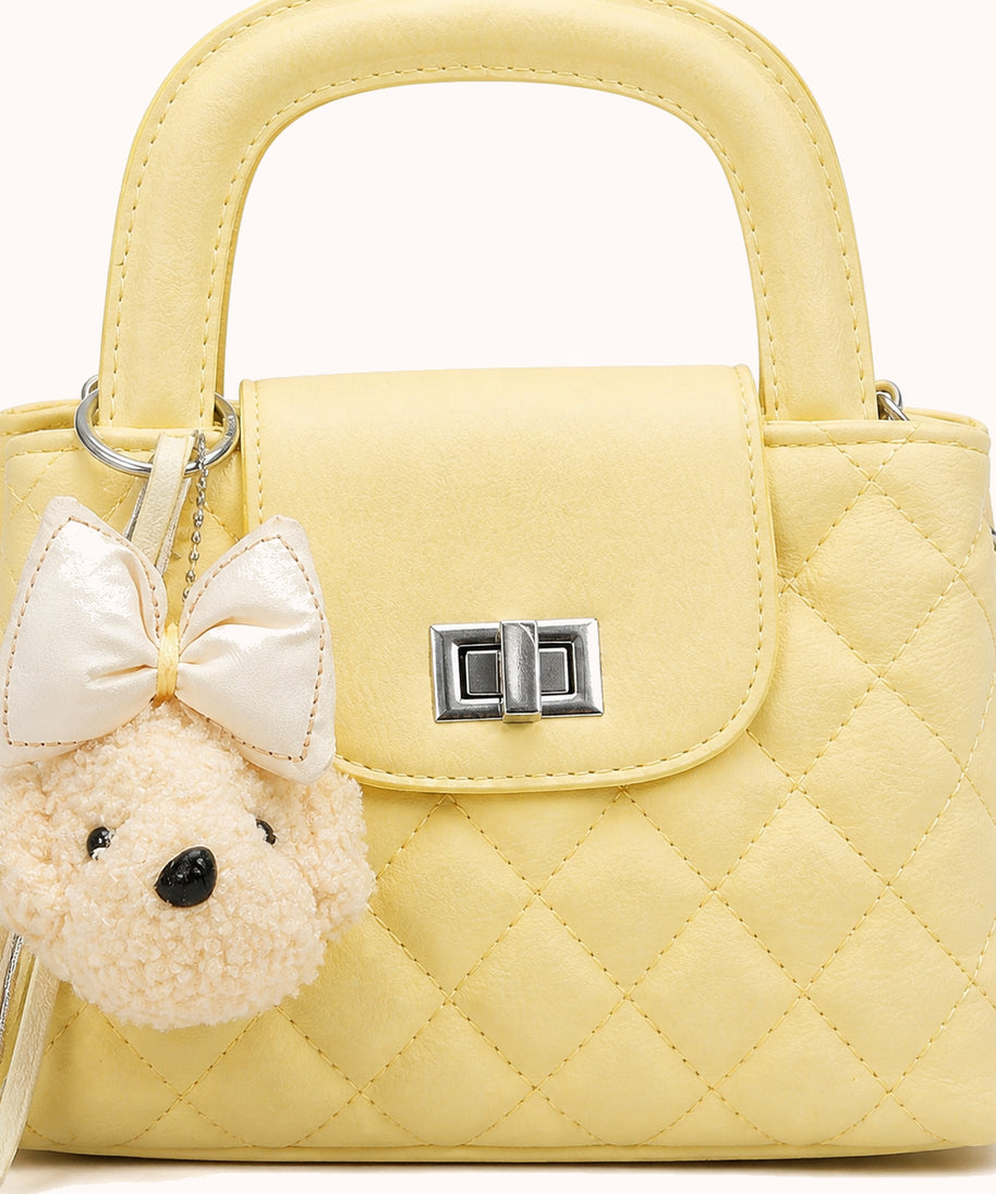 ARIPPULA FEF9F6 | nougat-quilted-handbag | close quality | 163__nougat-quilted-handbag__close-quality.webp