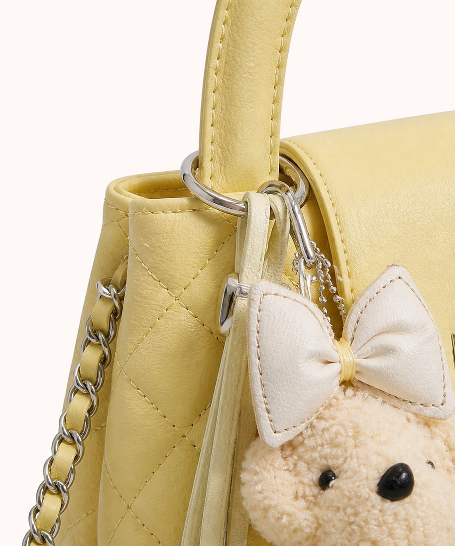 ARIPPULA FEF9F6 | nougat-quilted-handbag | hardware detail | 163__nougat-quilted-handbag__hardware-detail.webp