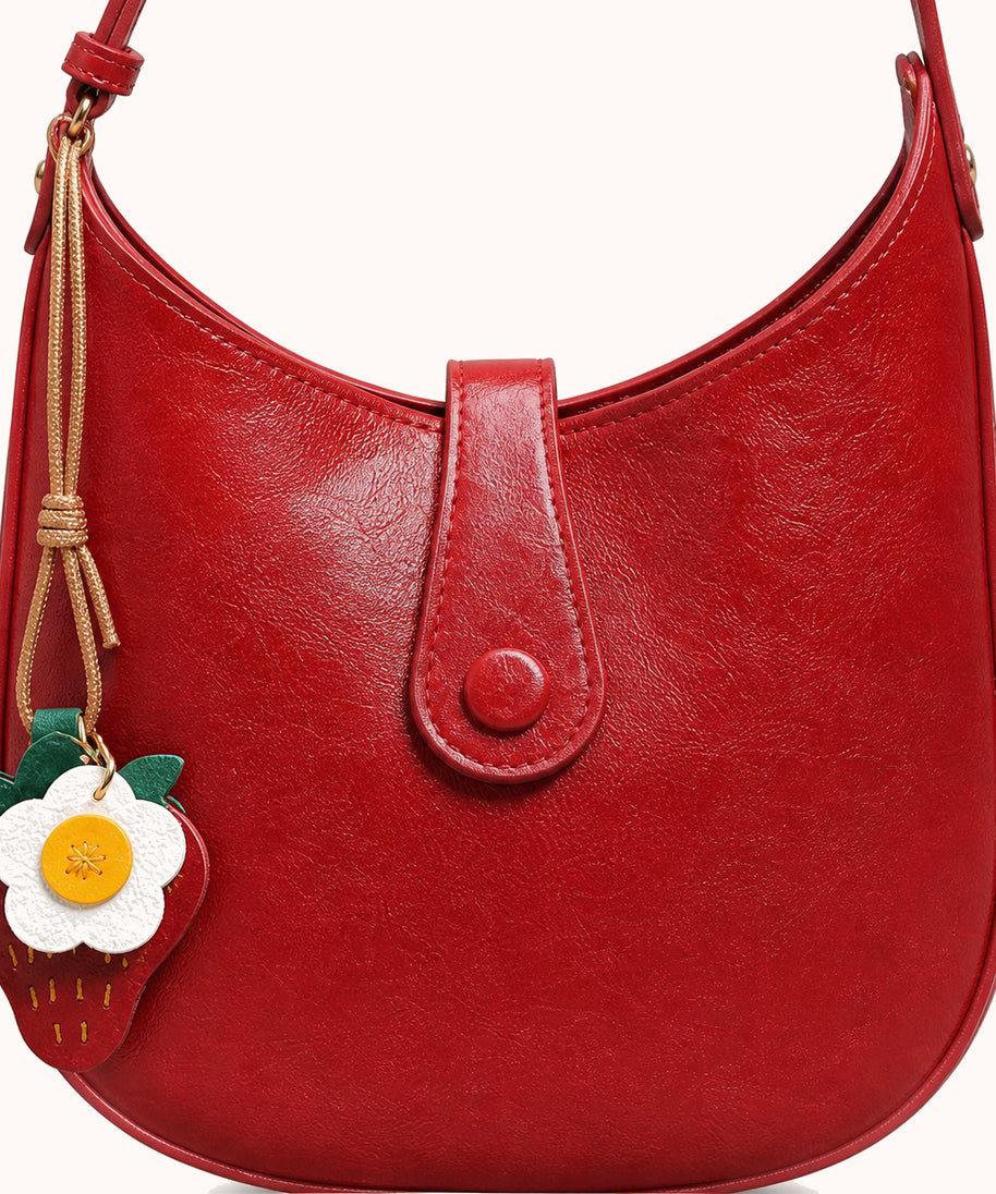ARIPPULA FEF9F6 | scarlet-smooth-crossbody-bag | close quality | 168__scarlet-smooth-crossbody-bag__close-quality.webp