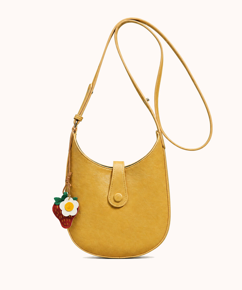ARIPPULA FEF9F6 | scarlet-smooth-crossbody-bag | close quality | 170__scarlet-smooth-crossbody-bag__yellow__front.webp