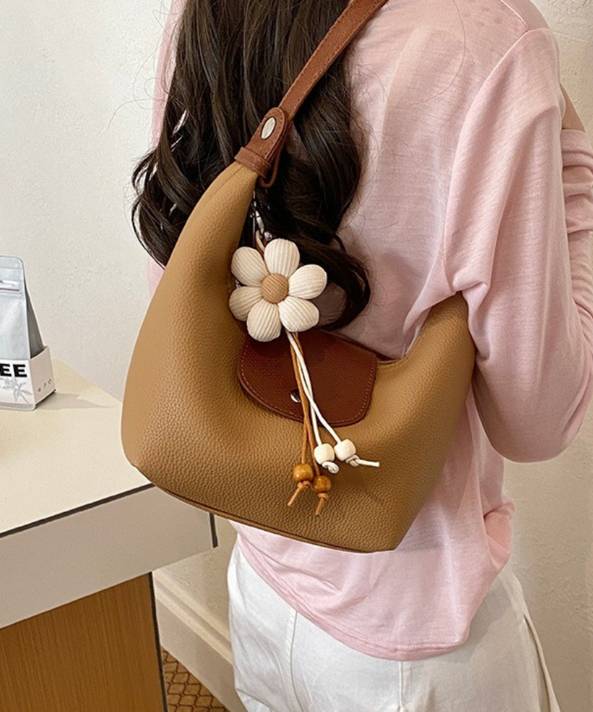 Elixa Flower Shoulder Bag