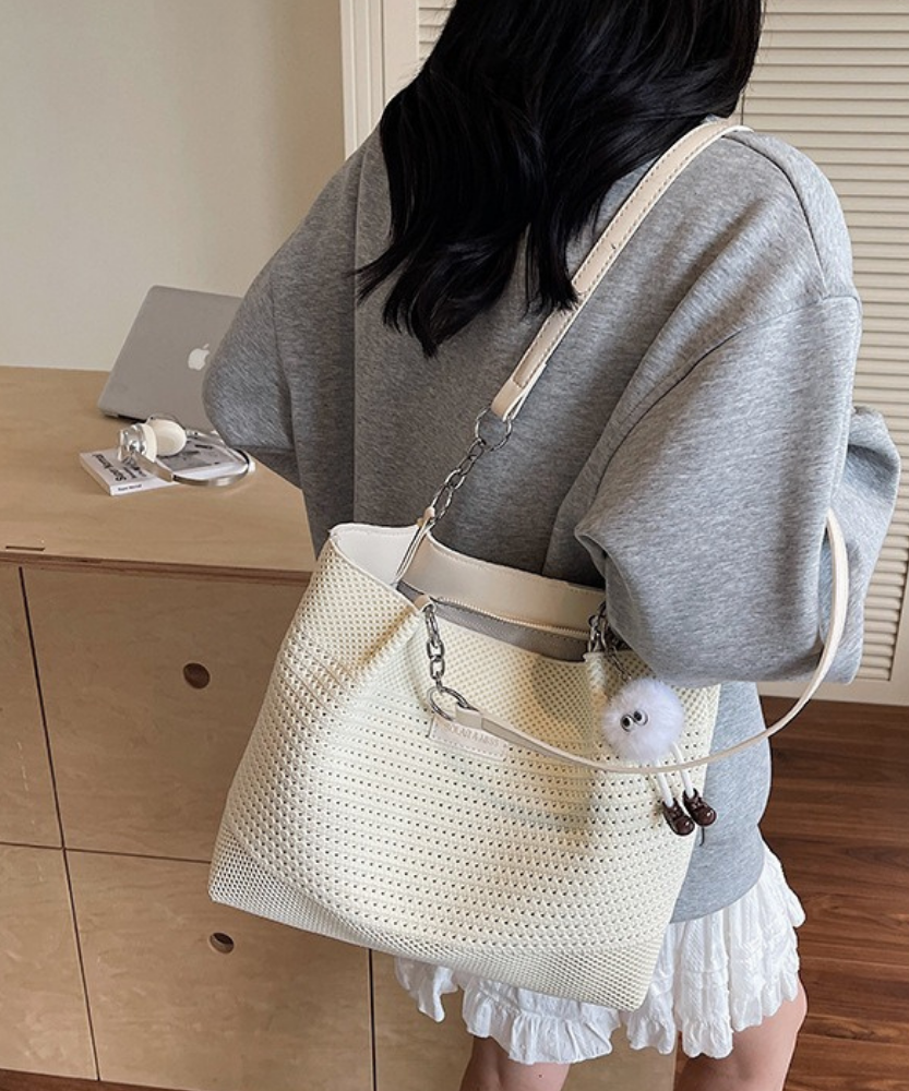 Vivelle Woven Tote Bag