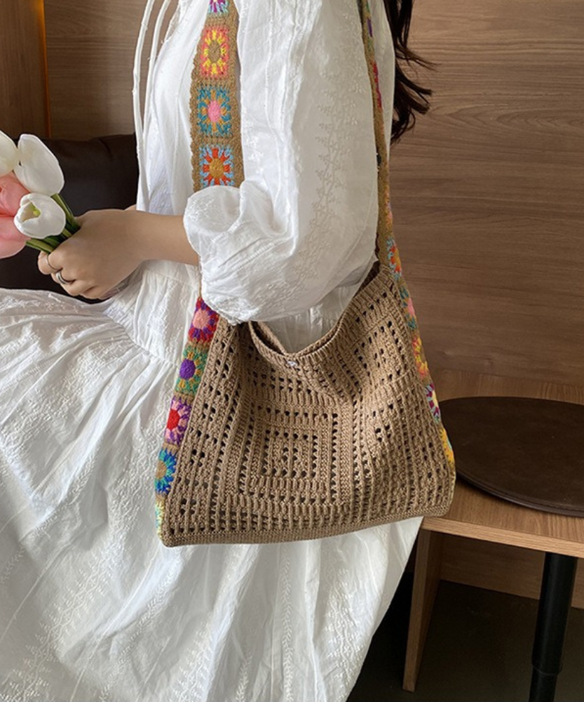Calyra Woven Bag