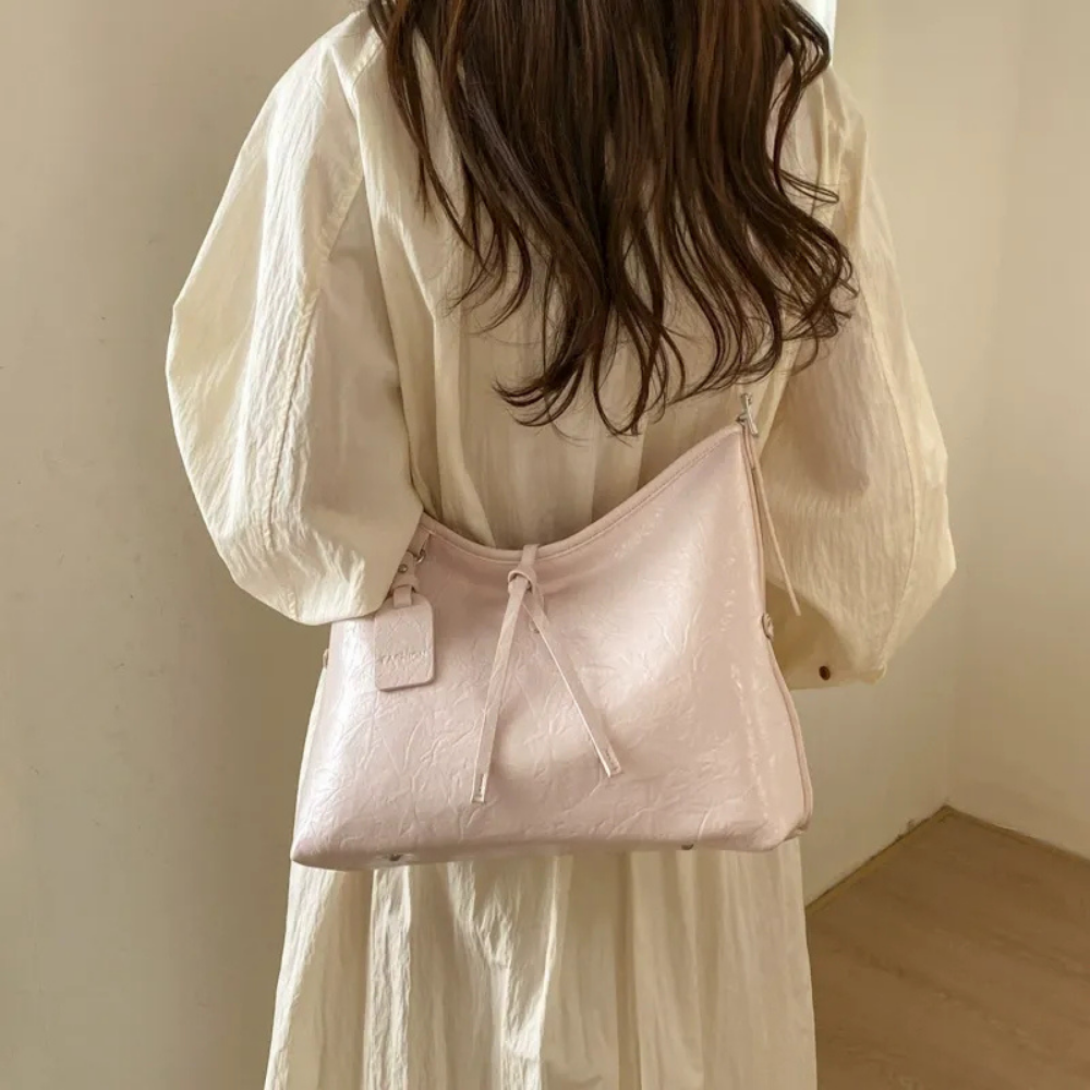 Valenne Slouchy Shoulder Bag