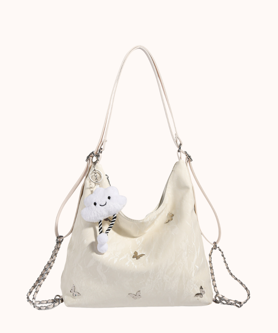 Schultertasche mit Nieten in Nebelblau