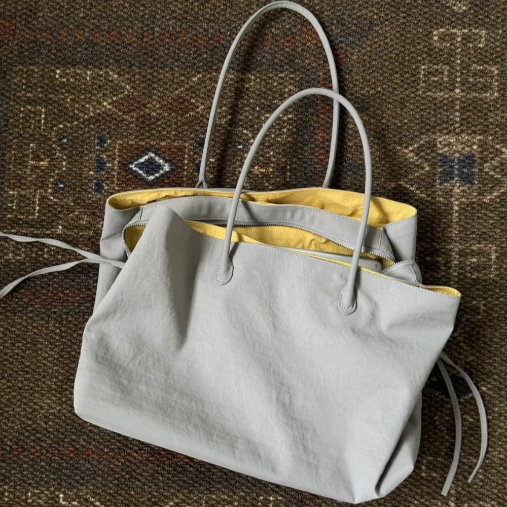Nyssa Shoulder Tote Bag