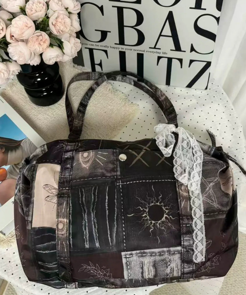 Patchera Graphic Shoulder Bag