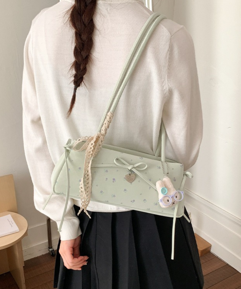 Célisse Slim Shoulder Bag