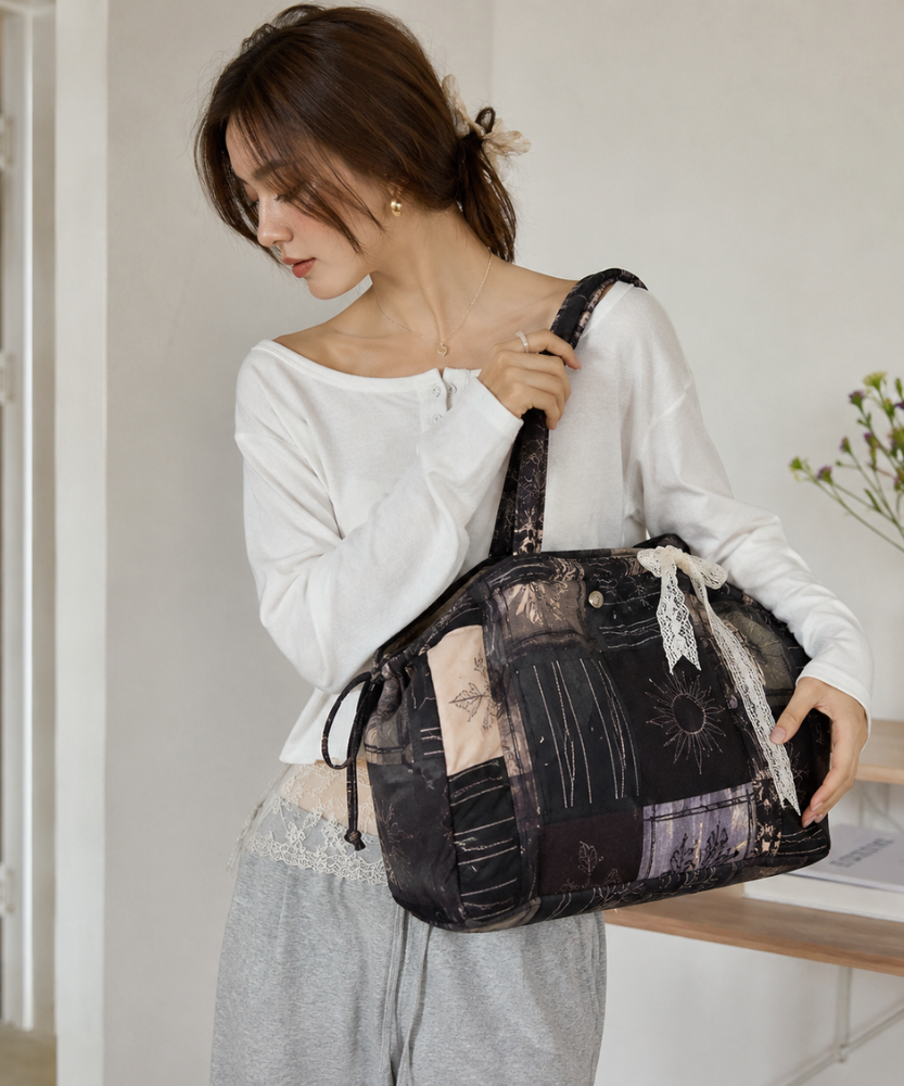 Patchera Graphic Shoulder Bag