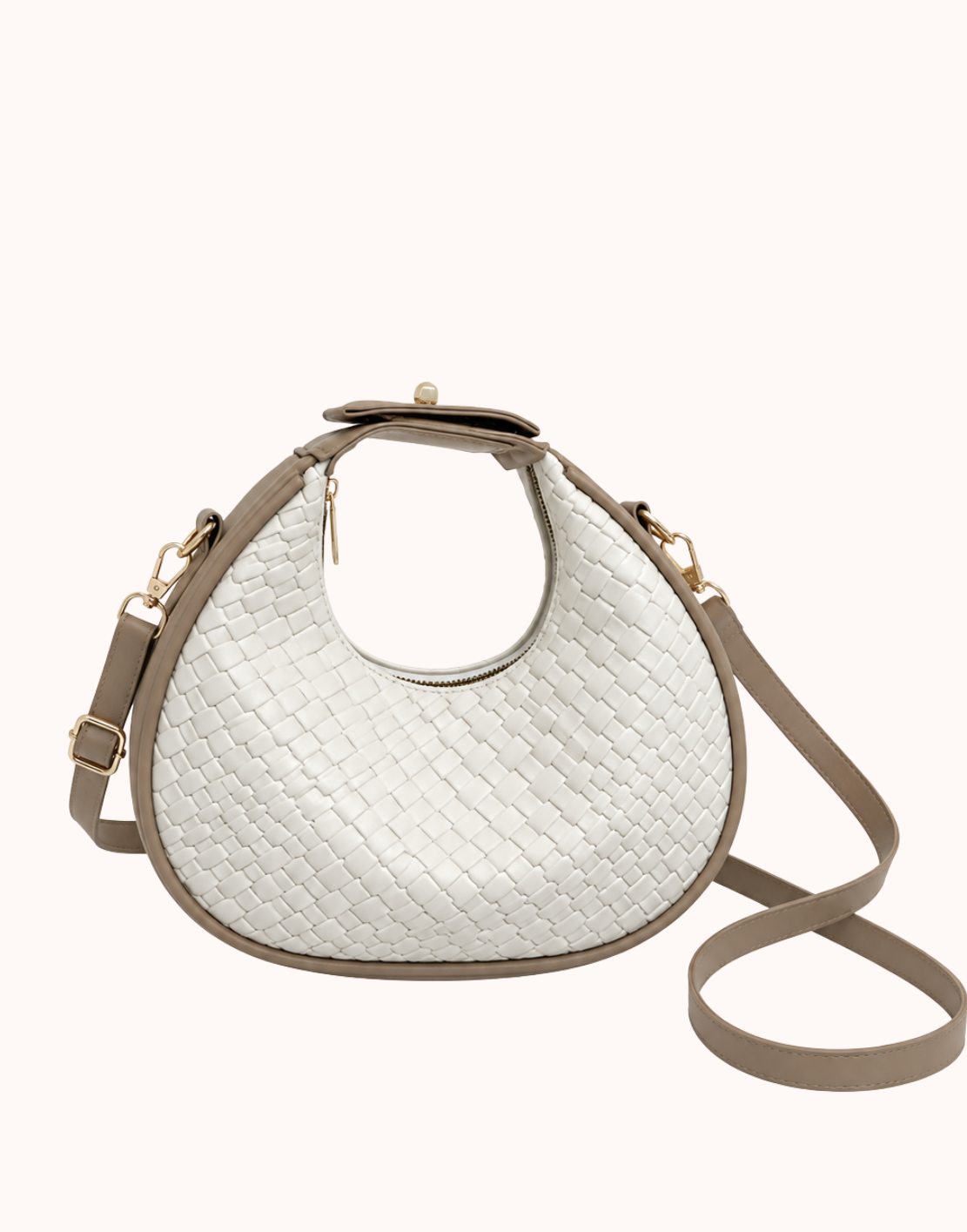 Handtasche mit gewebtem Henkel in Muschelform