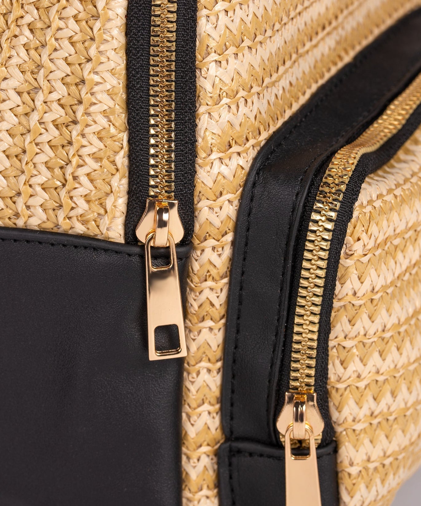 Lévina Vegan Leather Backpack