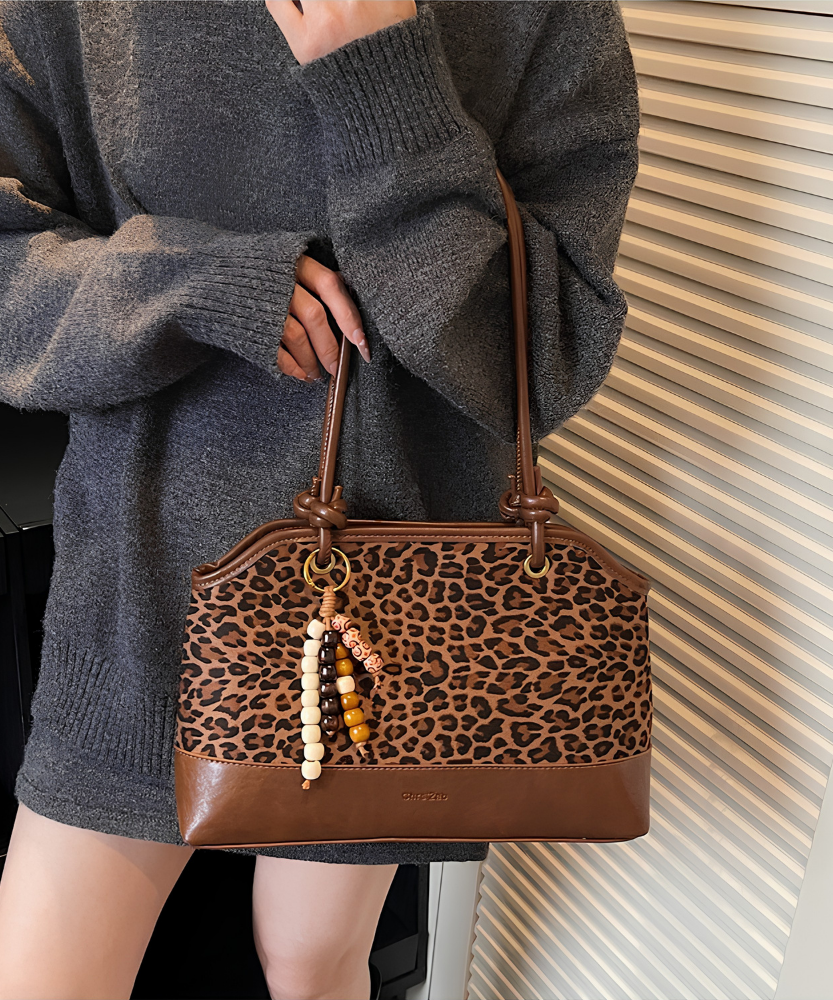 Zeref Textured Shoulder Bag