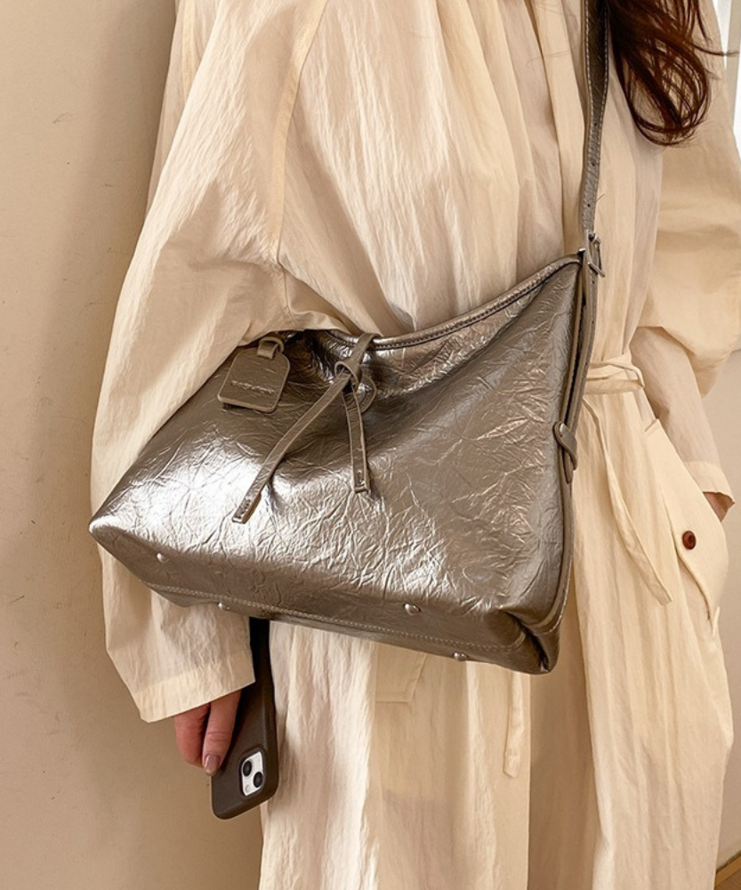 Valenne Slouchy Shoulder Bag